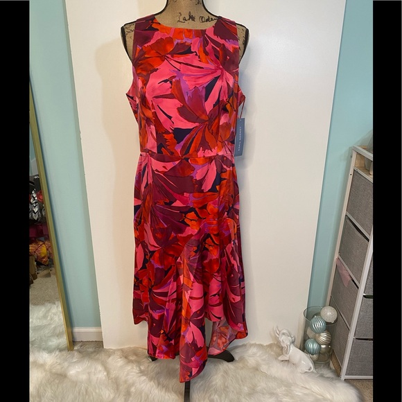 London Times Dresses & Skirts - LONDON TIMES Floral Dress size 12 NWT